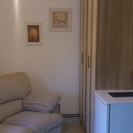 Salas Dordevic Gostinjska kuća